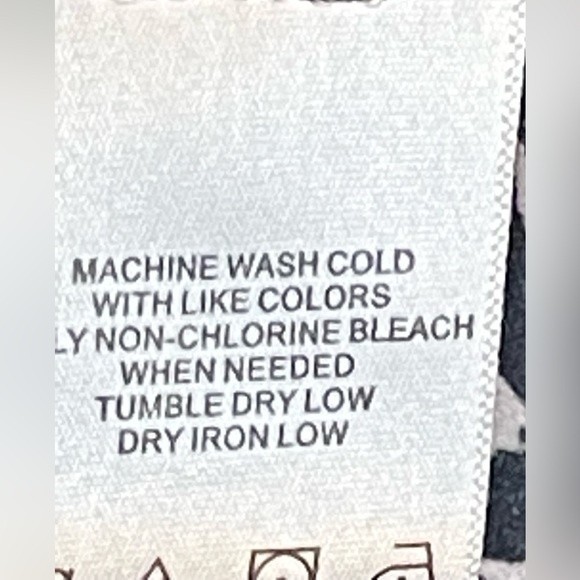 Koret Navy Blue White Floral  Print  Button Up V Neck Size M - Picture 9 of 10